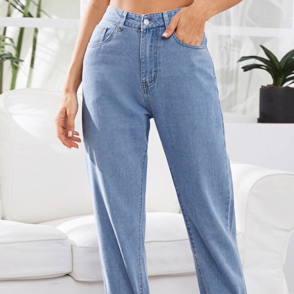 High Rise "Mom" Jeans - Picture 5 of 7